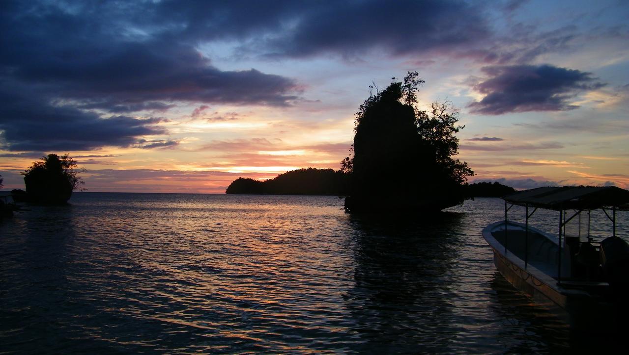 Black Marlin - Kadidiri Batudaka Buitenkant foto